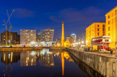 Liverpool iskele baş ve alber bina manzarası gün batımı gün batımında, dock Liverpool İngiltere İngiltere.