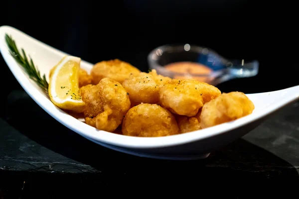Deep Fried Shrimp Ball Lemon Dipping Sauce — Stock Photo, Image