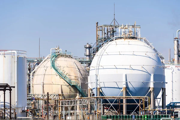 Usine Chimique Avec Stockage Gaz Structure Pipeline Avec Fumée Cheminée — Photo