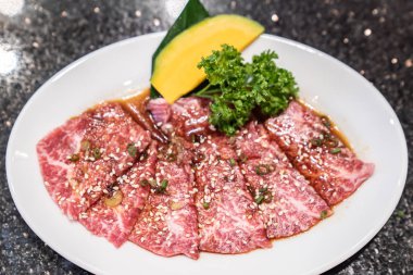 Ham sigorta primi wagyu Dana eti Japon yakiniku için