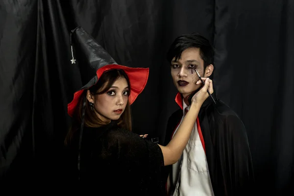 Makeup Artist Asain Teenager Makeup Halloween Costume Vampire Prepare Carnival — Stock Photo, Image