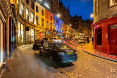 Victoria Caddesi, Edinburgh, eski şehir. Gün batımında şehir manzarası, Edinburgh, İskoçya.