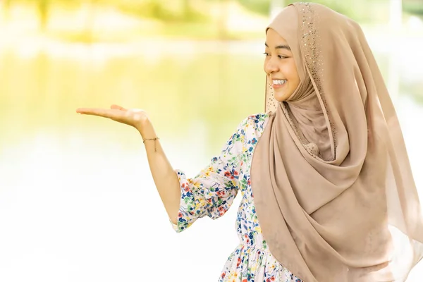 Portrait Good Looking Happy Young Teenager Muslim Islamic Asian University — Stock Photo, Image