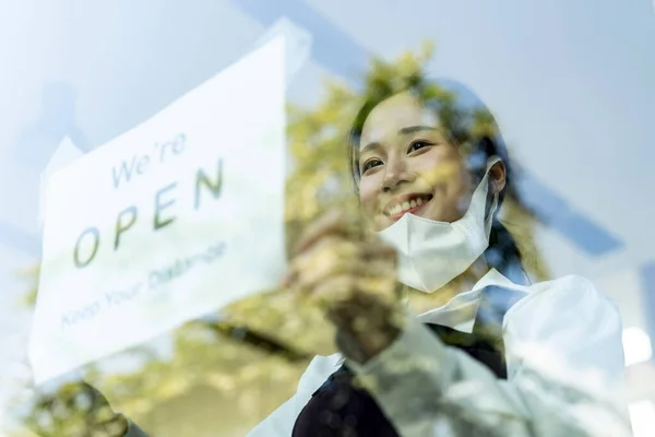 Asian Female Waitress Putting Open Signage Social Distance New Normal — Stock Photo, Image