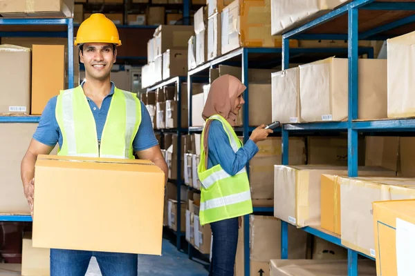 Portrait Indian Warehouse Worker Hold Cardboard Box Packaging Muslim Asian — Stock Photo, Image