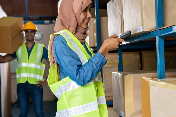 Asian Islam Muslim Female Warehouse Worker Inventory Barcode Scanner Indian — Stock Photo, Image