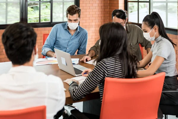 Group Asian Caucasian Business Person Team Meeting Brainstorm Meeting Room — Stock Photo, Image