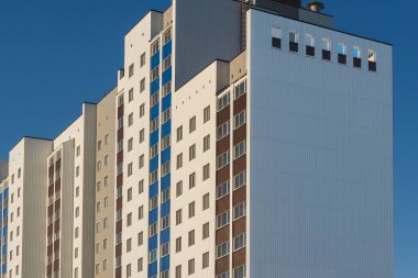 Kopya için yer ile yeni yüksek katlı binanın sonu. Layou