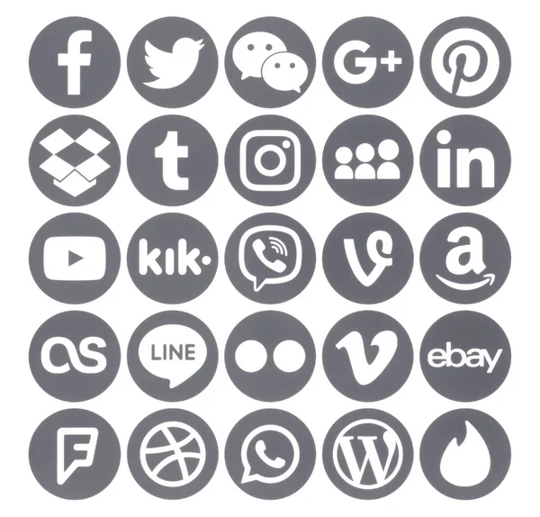 乌克兰基辅 2018年6月19日 收集流行的灰色圆形社会媒体图标 打印在纸上 Facebook Twitter 谷歌加号 Instagram Pinterest Linkedin — 图库照片