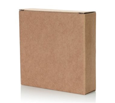 Şeffaf bir arkaplanda izole edilmiş ince bir Kraft karton kutu. Minimum, çevre dostu ambalaj konsepti, depolama, hediyeler, nakliyat ve ürün sunumu için çok yönlü