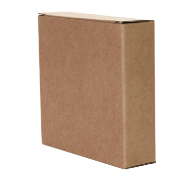 Şeffaf bir arkaplanda izole edilmiş ince bir Kraft karton kutu. Minimum, çevre dostu ambalaj konsepti, depolama, hediyeler, nakliyat ve ürün sunumu için çok yönlü