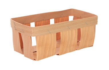 İnce ahşap kontrplaktan yapılmış boş meyve tepsisi, şeffaf bir arka planda izole edilmiş, tam odaklı. Asgari sade konteynır, doğal eko ambalaj ve depolama çözümü