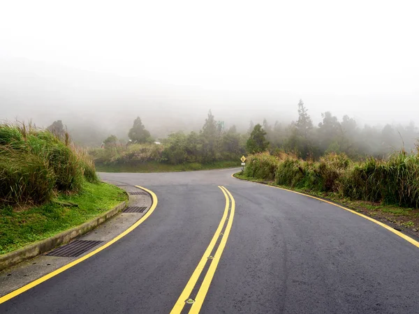 Road National Yangming Mountain Park Fog Weather Taipei Taiwan — Stock Photo, Image