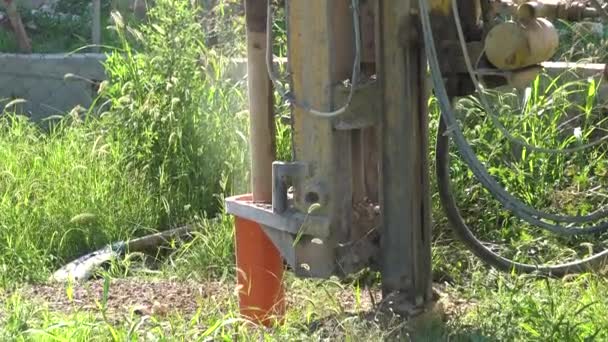 Perforación Suelo Para Obtener Agua Máquina Para Perforación Concepto Búsqueda — Vídeos de Stock