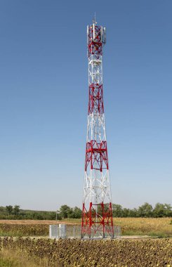 Yüksek hızlı internet dağıtımı için 5g anten. 5g tekrarlayıcılar ou