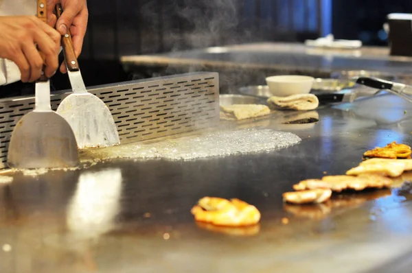 Teppanyaki Bangkok Tayland güzel Japon restoranında canlı yemek