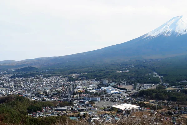 City Houses Snow Covered Mountain Top Mount Fuji — Stock Photo, Image