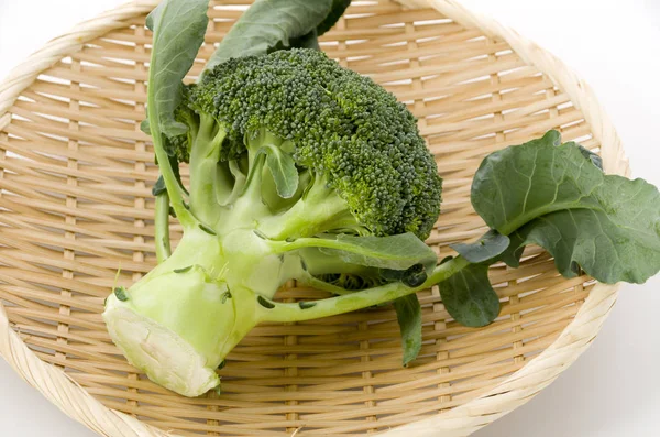 Fresh Broccoli Bamboo Sieve White Background — Stock Photo, Image