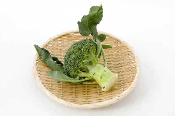 Fresh Broccoli Bamboo Sieve White Background — Stock Photo, Image