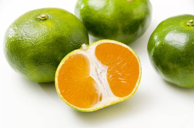 Yarı kesim Citrus unshiu, Mandarin satsuma portakalı
