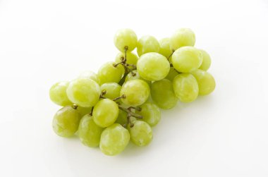 Yeşil çekirdeksiz üzüm demet.