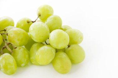 Yeşil çekirdeksiz üzüm demet.