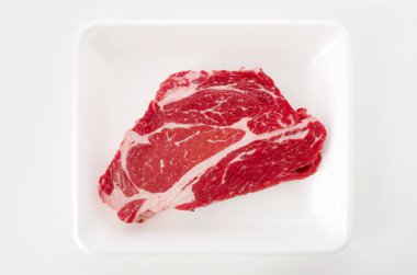 Çiğ biftek (Chuck Eye Roll)