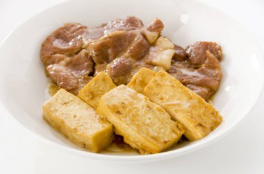 Japon yemeği 'butaniku tofu no amakara-ni', tatlı ve tuzlu, tadı 