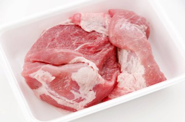 Çiğ domuz eti, sırt kaburgası