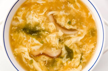 Çin yemeği - bir kase yumurta çorbası