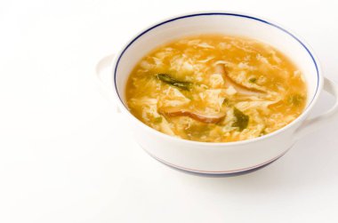 Çin yemeği - bir kase yumurta çorbası