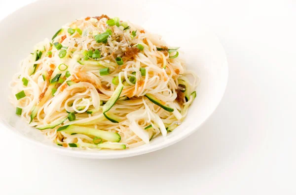 Cibo Giapponese Spaghetti Somen Con Shirasu Cetriolo — Foto Stock