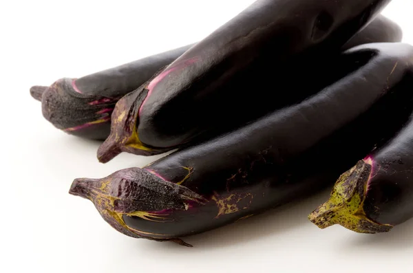 Raw Black Eggplant Isolated White Background — Stock Photo, Image