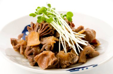 Japon yemeği, tavuk taşağı ve zencefil kızartması.