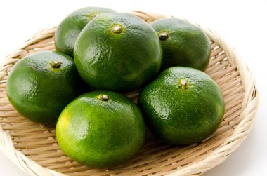 Citrus unshiu, mandarin satsuma orange on Bamboo eleve