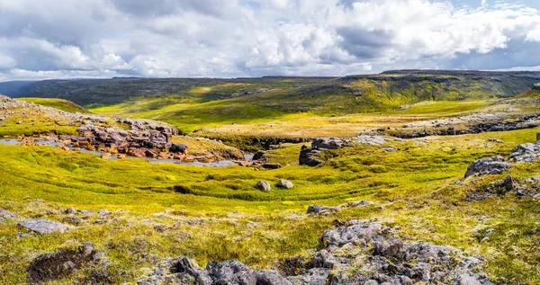 Vista Panorámica Del Hermoso Paisaje Islandés Colorido Islandia Finales Del —  Fotos de Stock