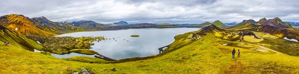 Piękne Kolorowe Góry Wulkaniczne Landmannalaugar Islandii Czas Letni Panorama — Zdjęcie stockowe