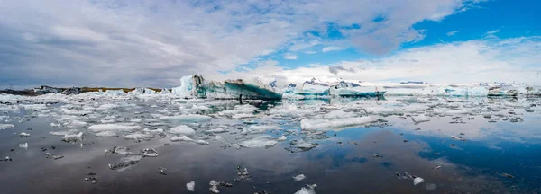 Wspaniały Widok Lodowiec Laguny Jokulsarlon Południowej Islandii Czas Letni Słoneczny — Zdjęcie stockowe