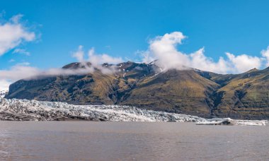 Harika ve büyük Skaftafellsjokull buzul yakınındaki Skaftafell tarihinde South Iceland, yaz saati