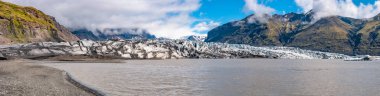 Harika ve büyük Skaftafellsjokull buzul yakınındaki Skaftafell tarihinde South Iceland, yaz saati