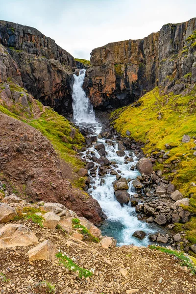 Cachoeira Maravilhosa Alta Fardagafoss Perto Egilsstadir Islândia Oriental Hora Verão — Fotografia de Stock