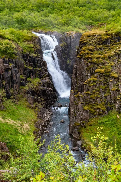 Maravillosa Alta Cascada Fardagafoss Cerca Egilsstadir Este Islandia Hora Verano —  Fotos de Stock