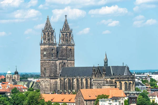 Visa Från Ovan Magdeburg Domkyrka Magdeburg Tyskland Sommaren Solig Dag — Stockfoto