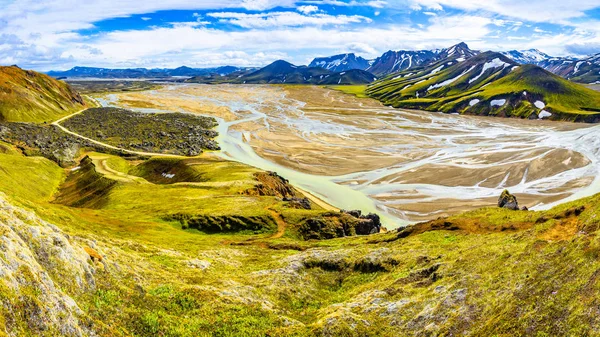 Güzel Renkli Volkanik Dağlar Zlanda Landmannalaugar Yaz Zamanı Panorama — Stok fotoğraf