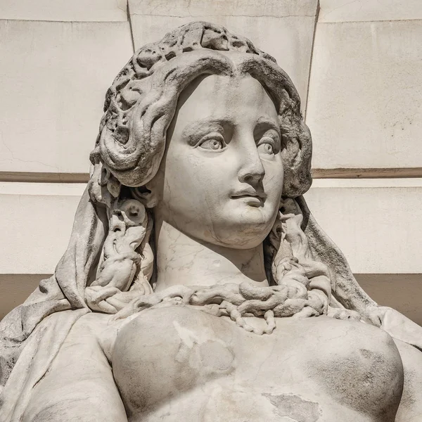 Statue Sensual Busty Puffy Renaissance Era Woman Vienna Austria — Stock Photo, Image