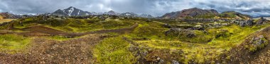 Güzel renkli volkanik dağlar Landmannalaugar İzlanda, toprak oluşumu