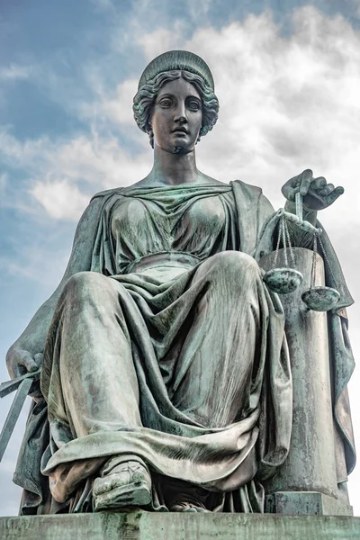Statue Beautiful Judge Emperor Franz Monument Hofburg Palace Vienna Austria — Stock Photo, Image