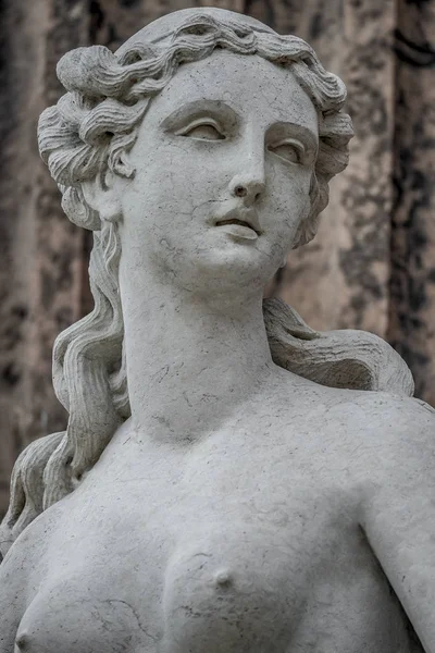 Άγαλμα Του Αρχαίου Αισθησιακή Γυμνή Γυναίκα Εποχή Της Αναγέννησης Στο — Φωτογραφία Αρχείου