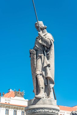 Knight Saint Vitus Katedrali Prag, Çek Cumhuriyeti, yaz, mavi gökyüzü heykel
