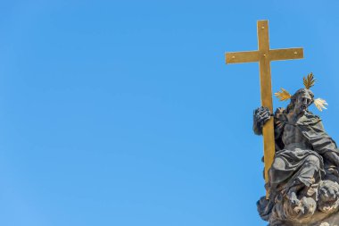 Sütun Holy Trinity, Aziz figürleri, Prague, Çek Cumhuriyeti mavi gökyüzü, yaz